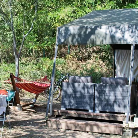 Luxury tent Glamping Ardeche Saint-Laurent-du-Pape